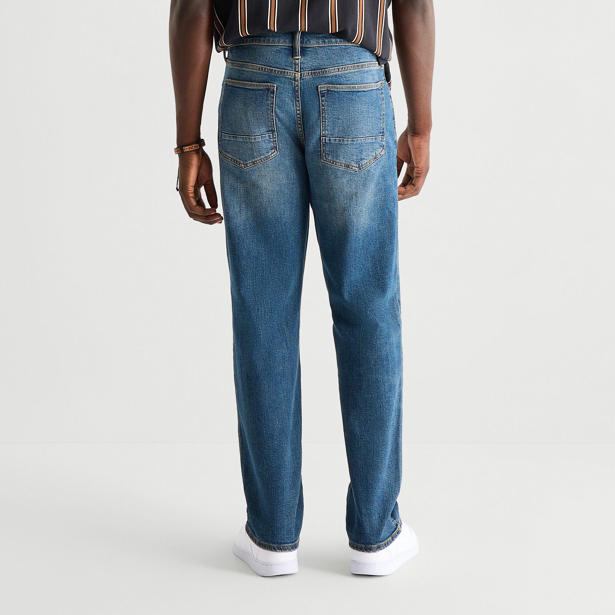 Arizona Mens Loose Fit Jean