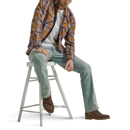 Wrangler® Mens Stretch Fabric Slim Fit Bootcut Jean