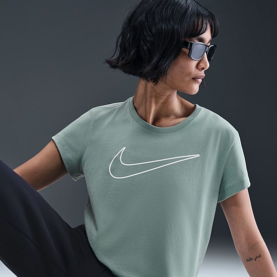 Nike Womens Crew Neck Short Sleeve Active T-Shirt