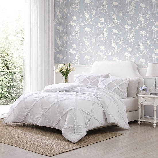 Laura Ashley Norah Midweight Comforter Set