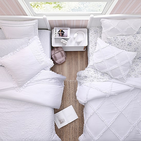 Laura Ashley Norah Midweight Comforter Set