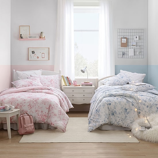 Laura Ashley Belinda Midweight Comforter Set USHSA51254455, Color