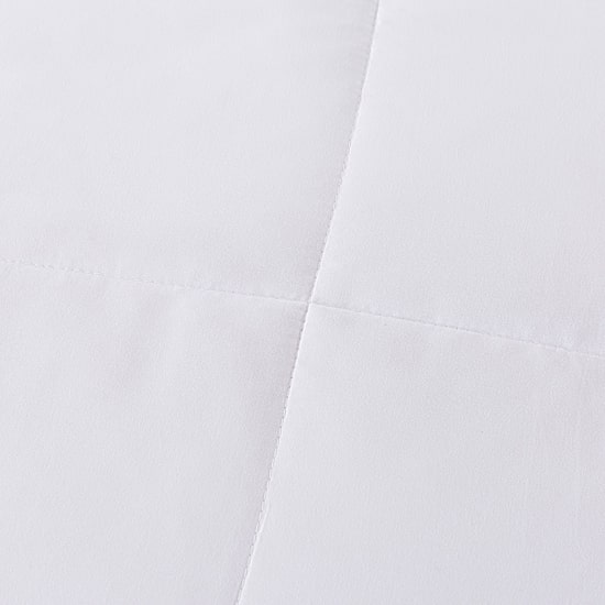 St. James Home Hypoallergenic Lightweight Blanket