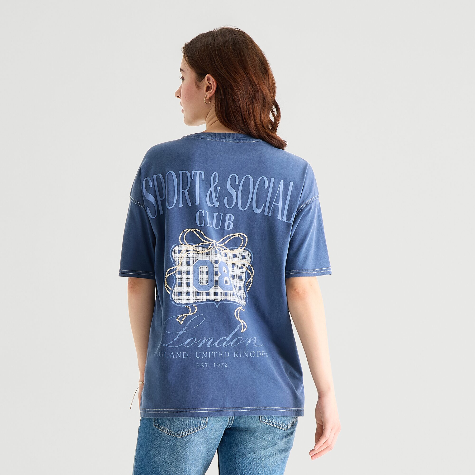 Arizona Womens Juniors Round Neck Short Sleeve Oversized Graphic T-Shirt