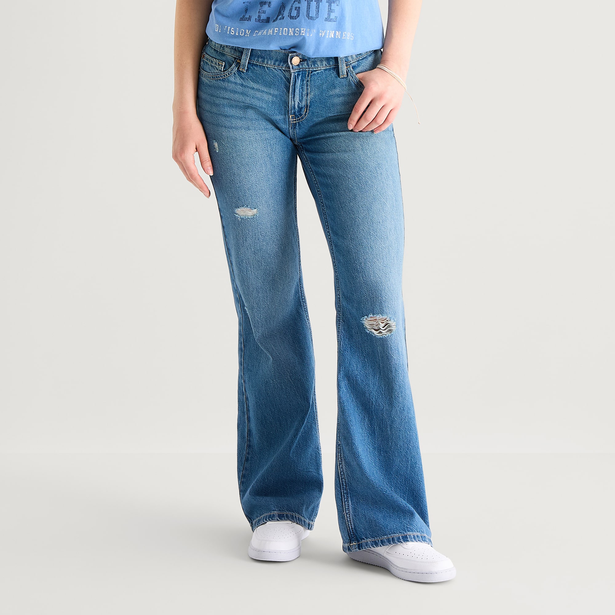 Arizona Womens Juniors Low Rise Bootcut Jean