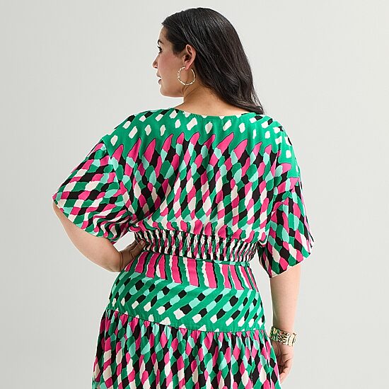 Bold Elements Womens Plus V Neck Elbow Sleeve Blouse