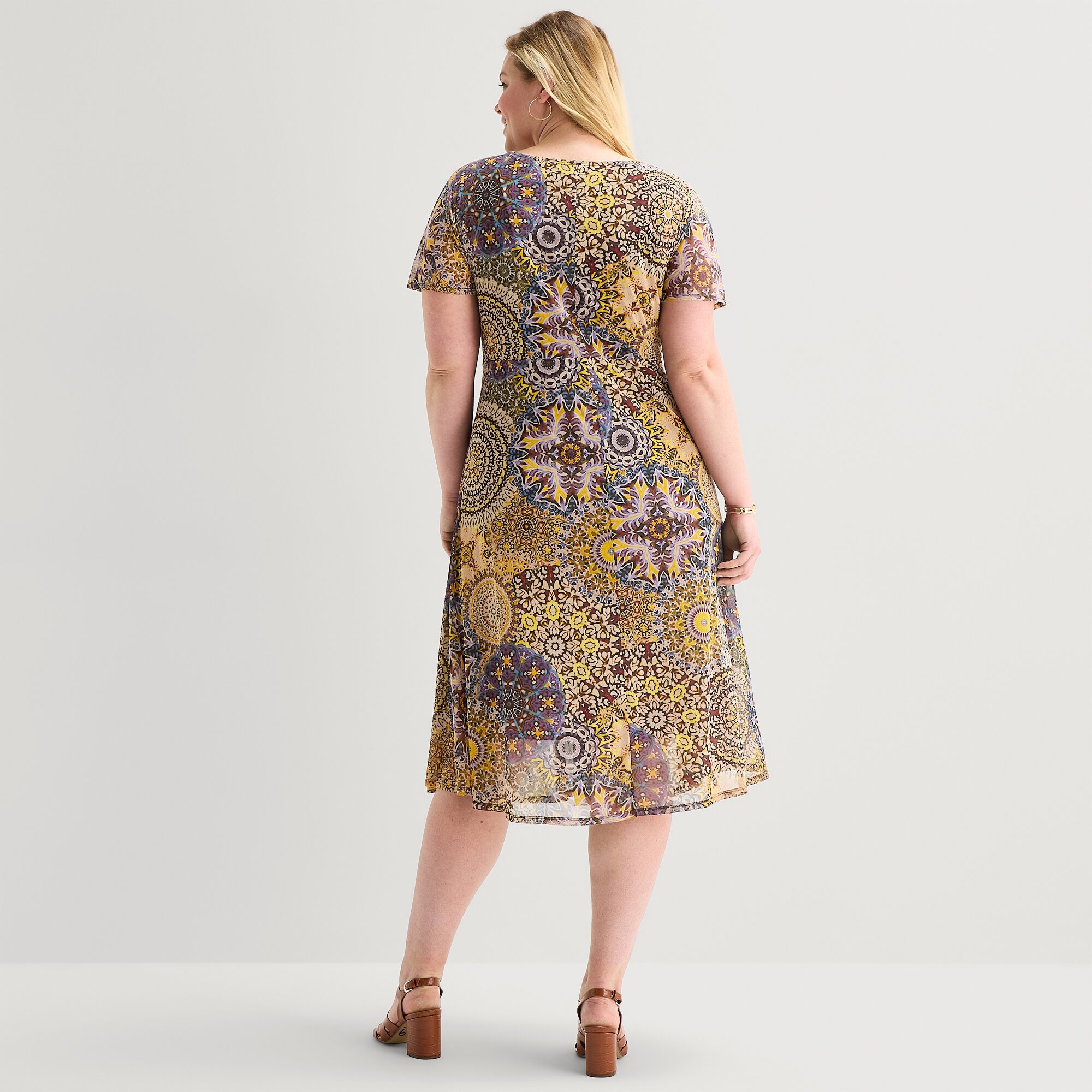 Robbie Bee Womens Plus Round Neck Sleeveless Dolman Medallion Fit + Flare Dress