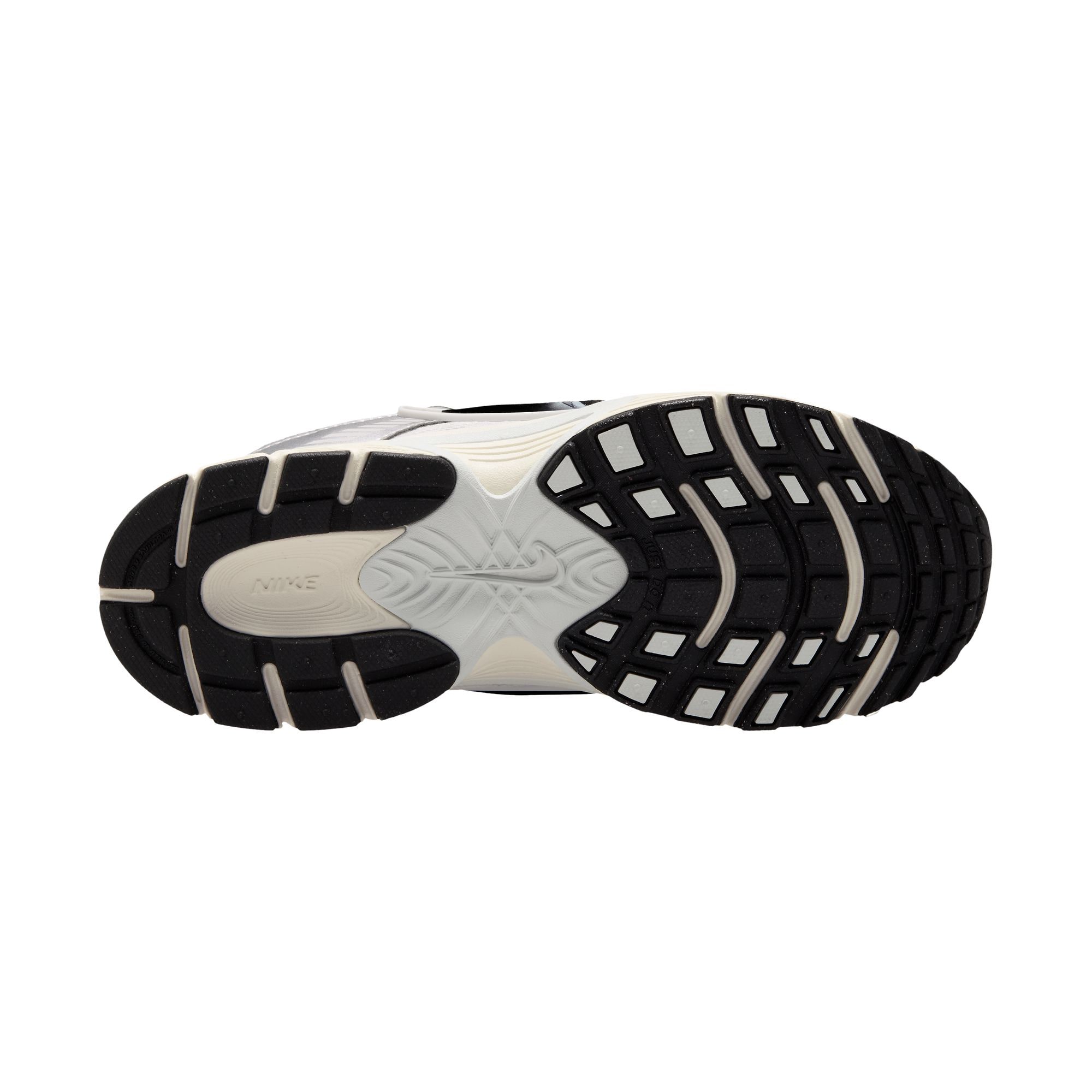 Nike V5 RNR Womens Sneakers