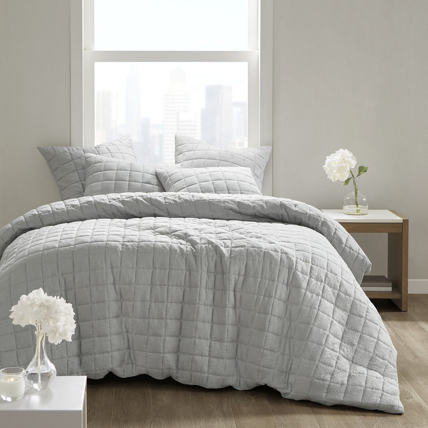 N Natori Cocoon Quilt Top Euro Sham