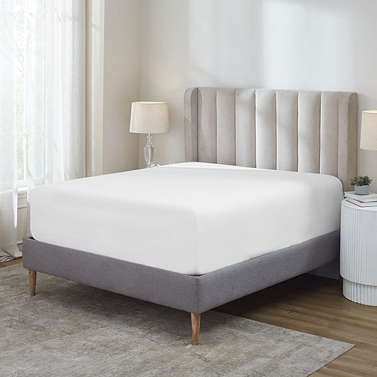SUPERIOR® Pavo Refined Z Hem 700tc Fitted Sheet
