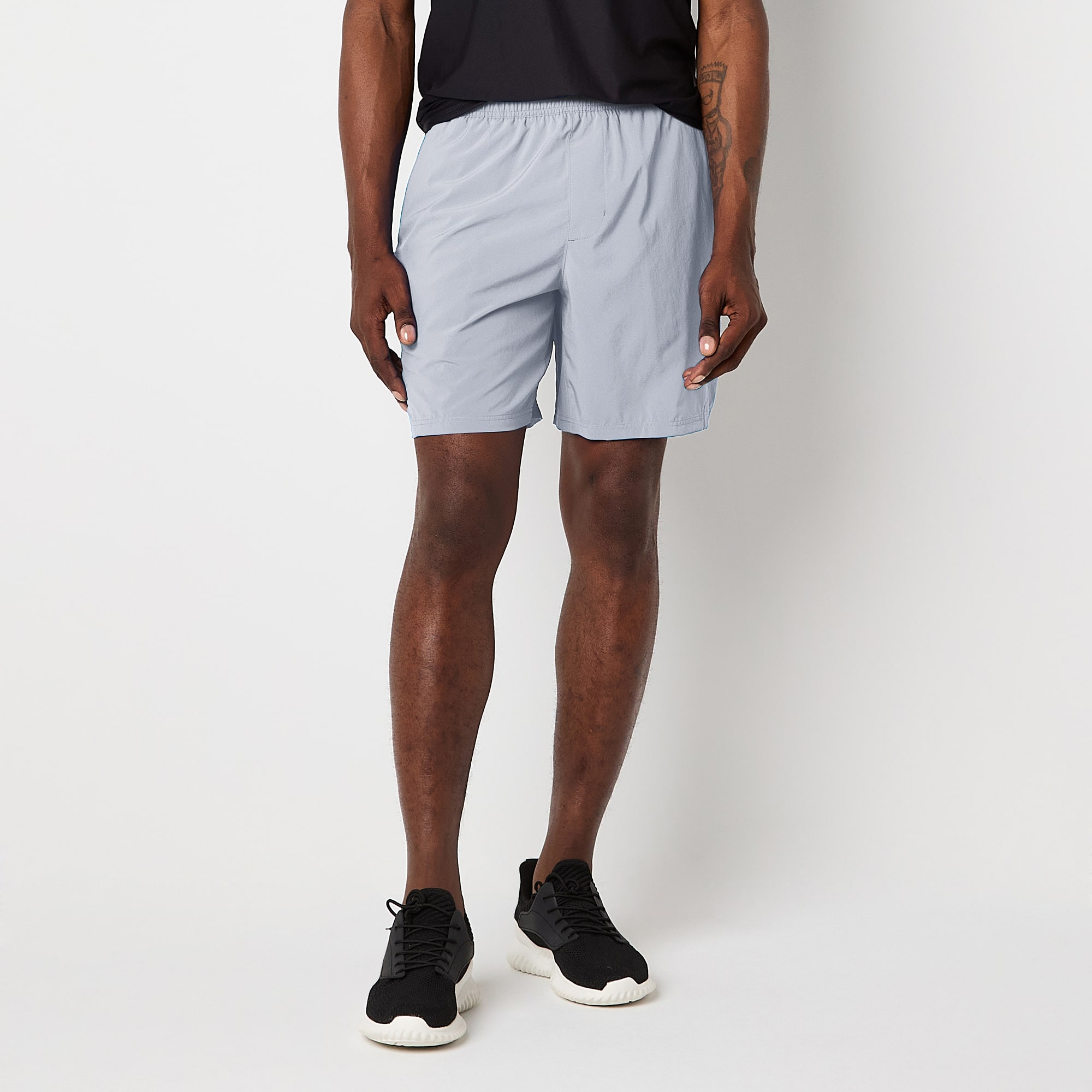 Xersion Feather Lite Woven Mens 7" Quick Dry Running Short