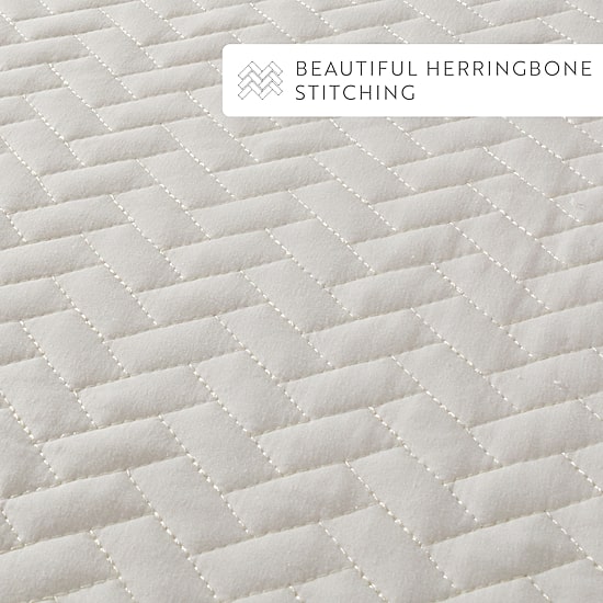 Casual Comfort Premium Ultra Soft Herringbone Pattern Quilted Coverlet Set
