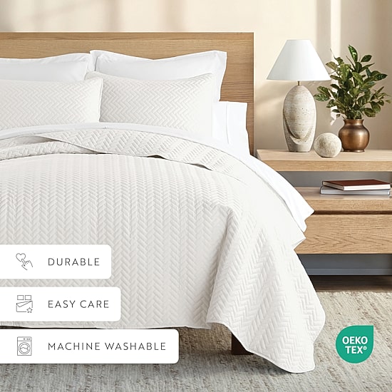 Casual Comfort Premium Ultra Soft Herringbone Pattern Quilted Coverlet Set