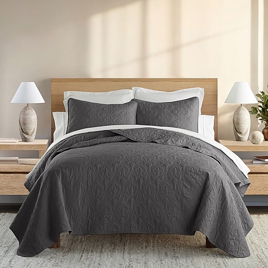 Casual Comfort Premium Ultra Soft Damask Pattern Quilted Coverlet Set