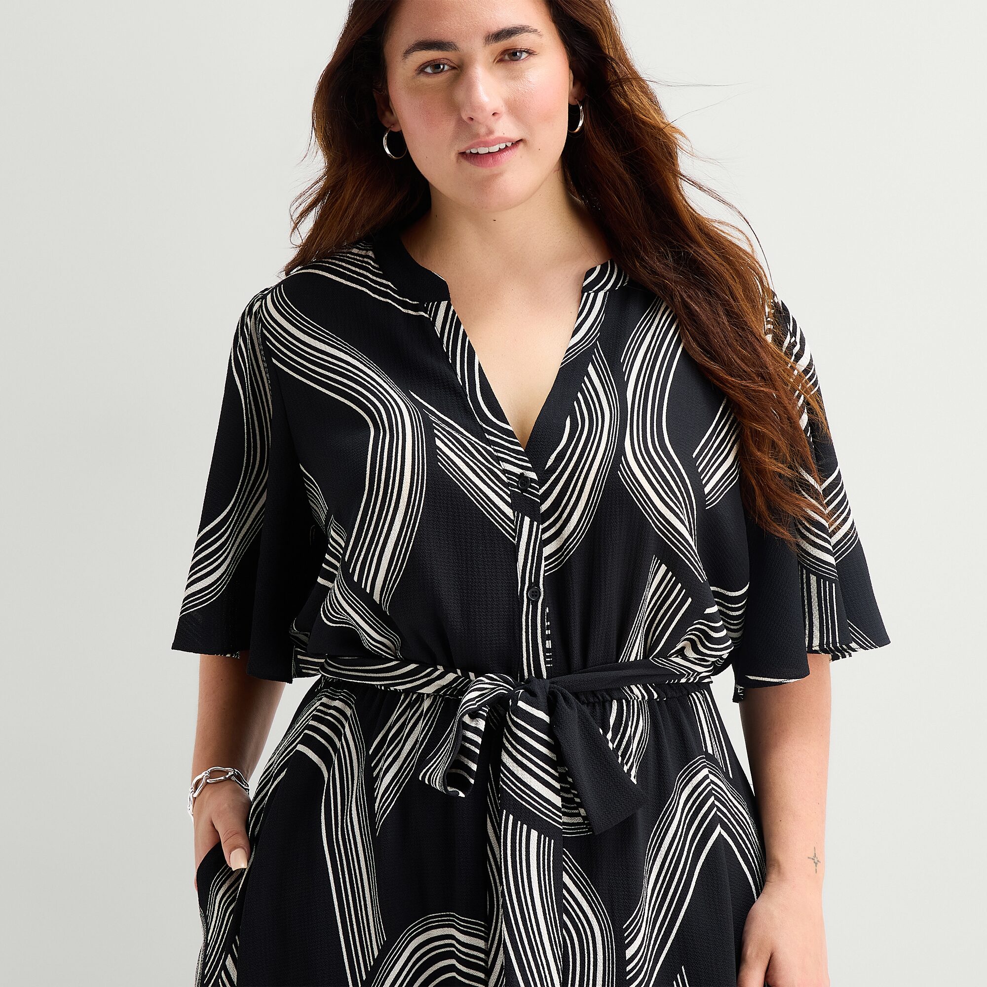Premier Amour Womens Plus V Neck Short Sleeve Flutter Maxi Dress