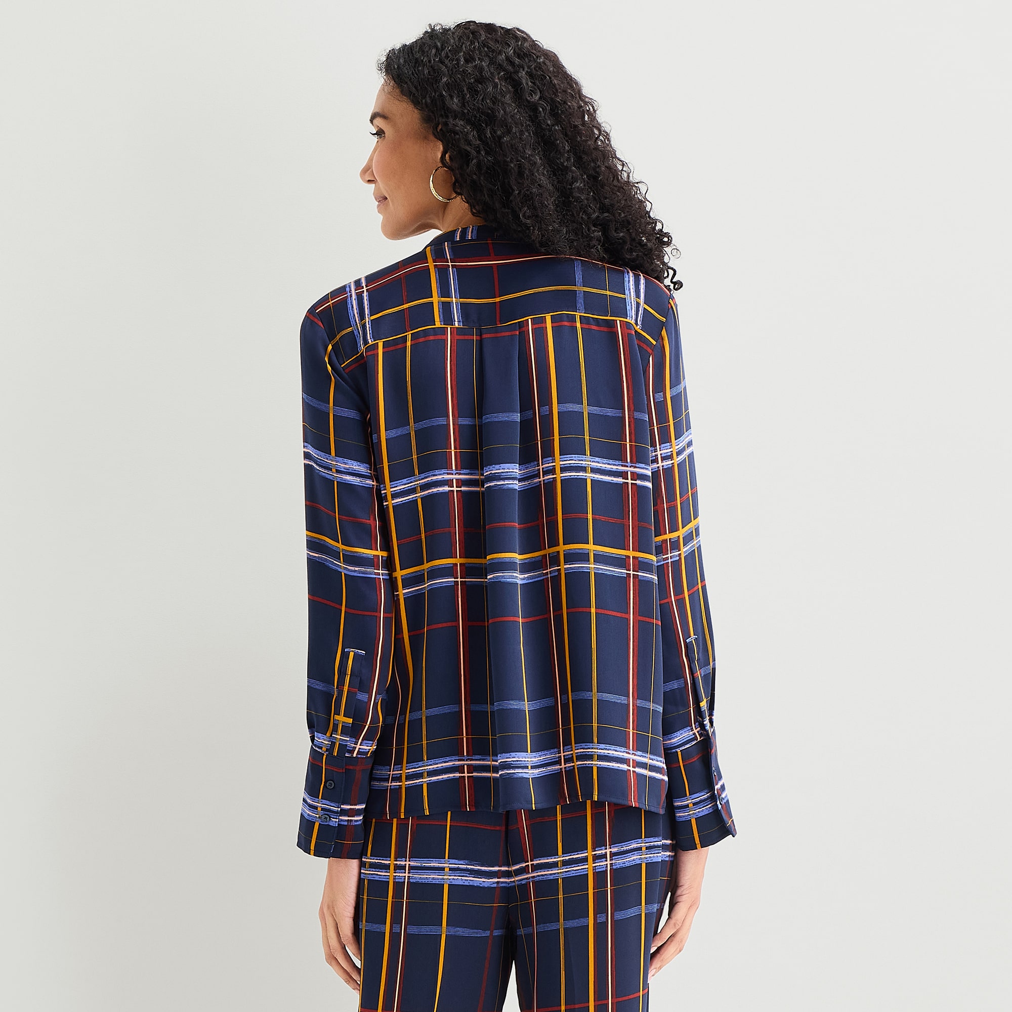 Liz Claiborne Womens Cuffed Long Sleeve Regular Fit Button-Down Shirt