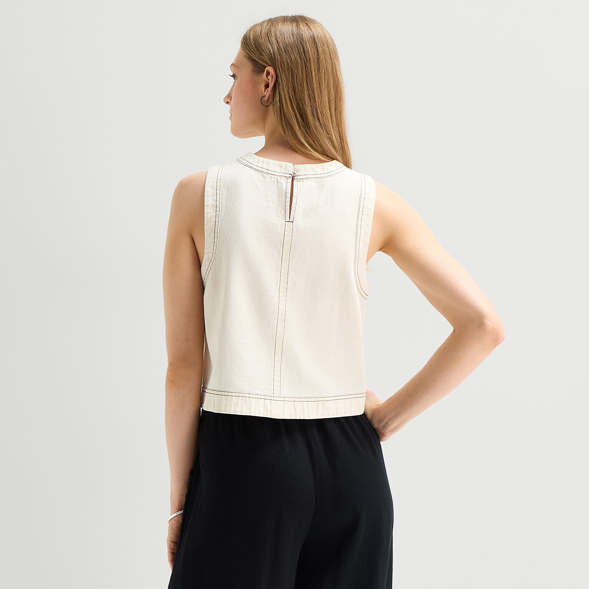 a.n.a Womens Crew Neck Sleeveless Shell