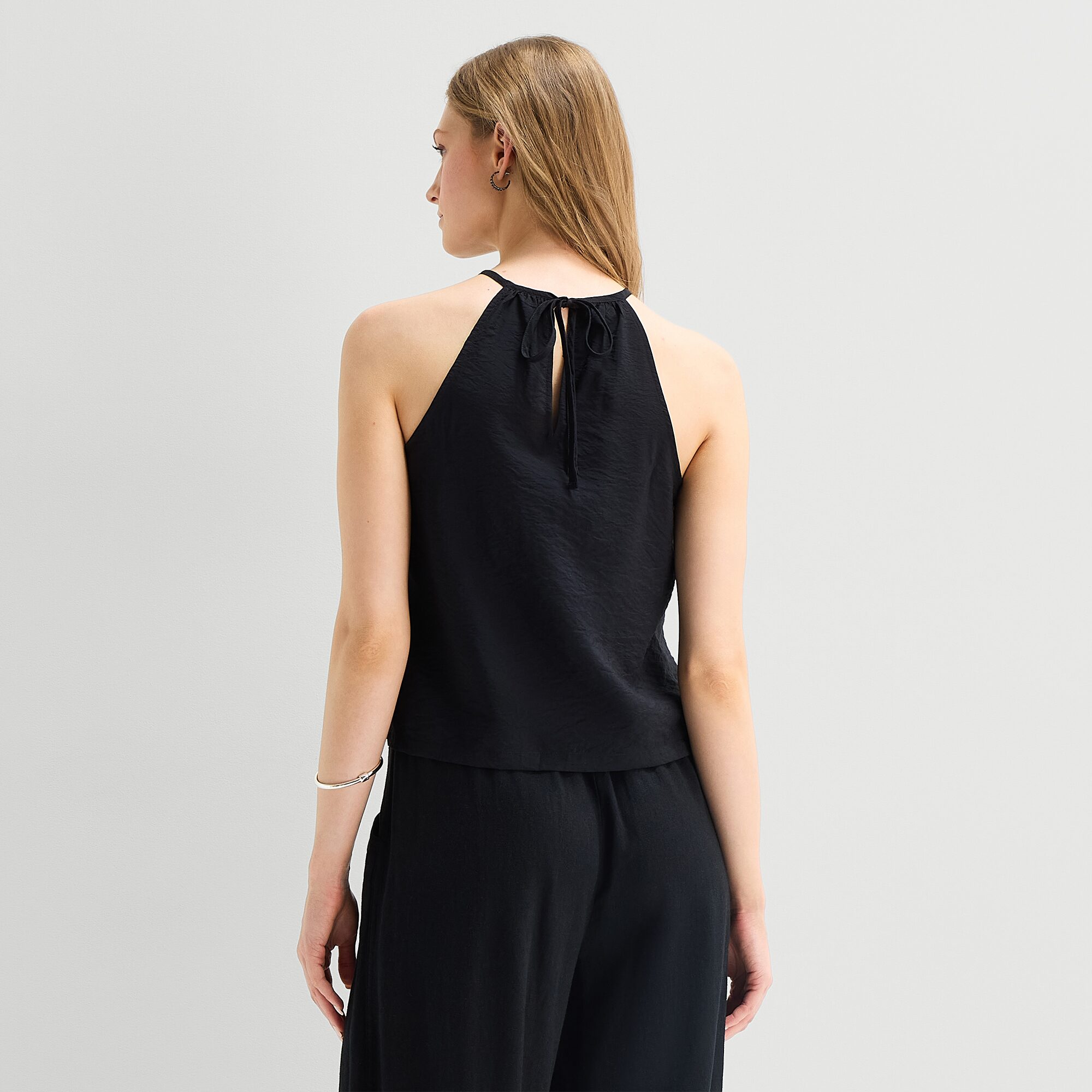 a.n.a Womens Halter Neck Sleeveless Tank Top