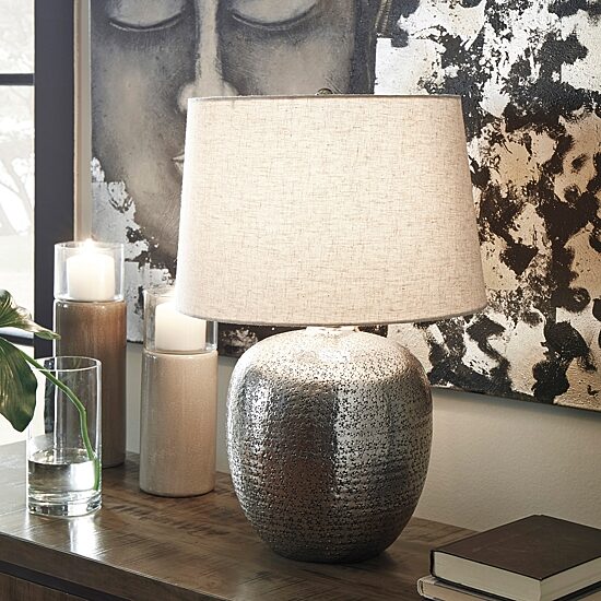 Signature Design by Ashley® Magalie Metal Table Lamp