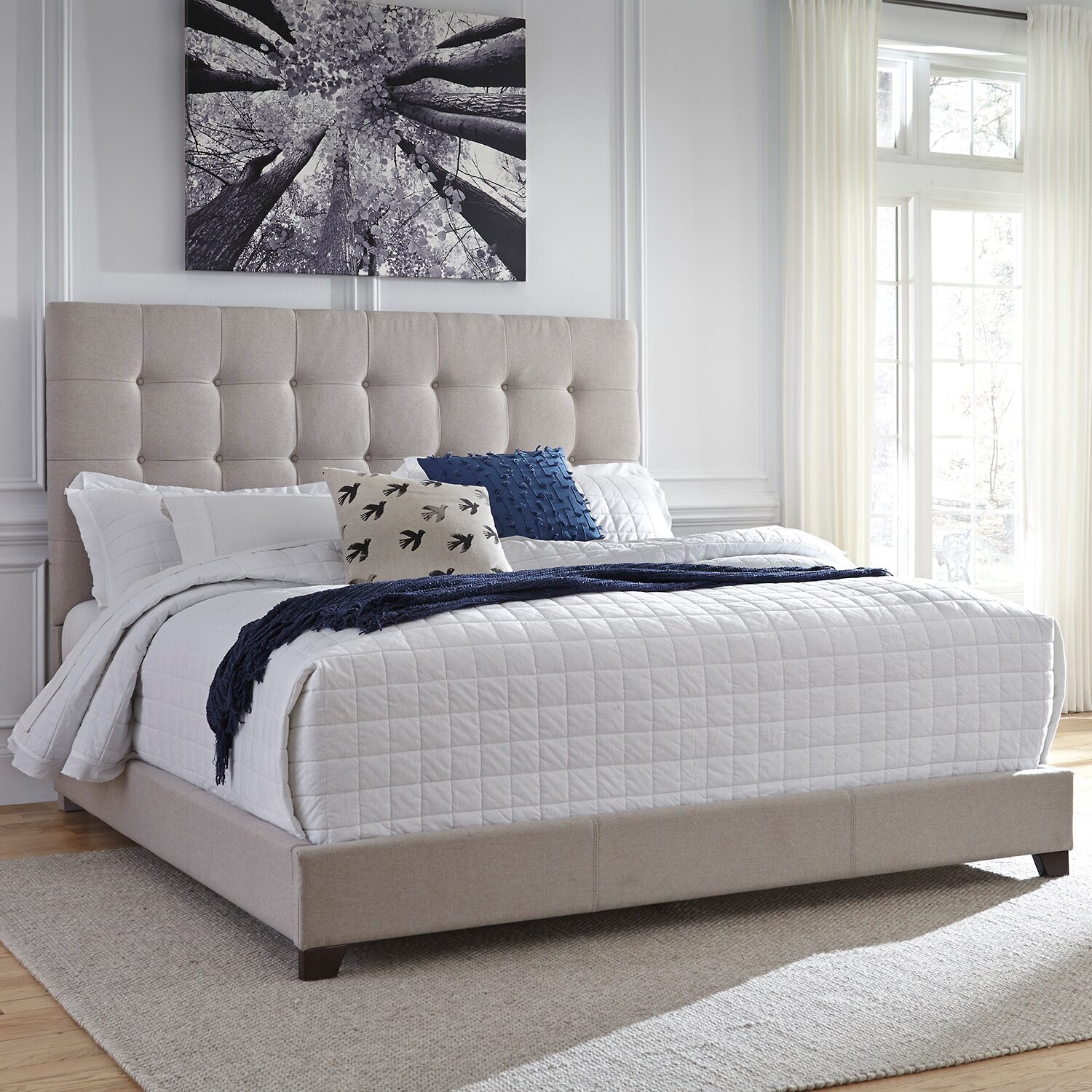 Signature Design by Ashley® Dolante Collection Tufted Bed