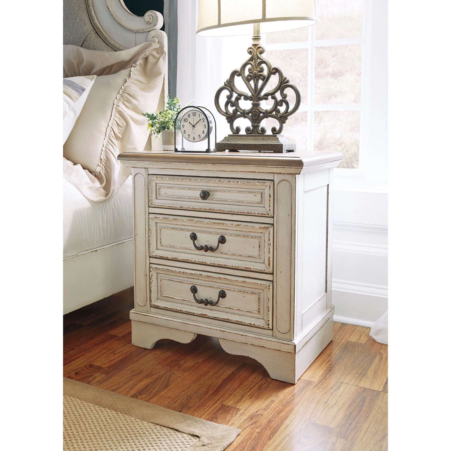 Signature Design by Ashley Realyn 3-Drawer Nightstand in Chipped White
