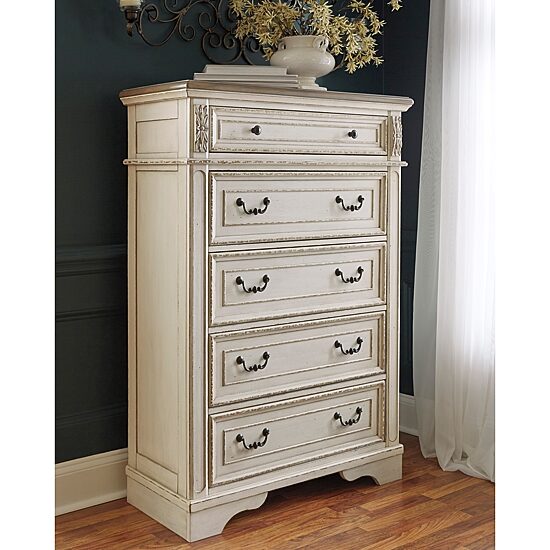 Signature Design by Ashley Realyn 5-Drawer Chest of Drawers in Chipped White