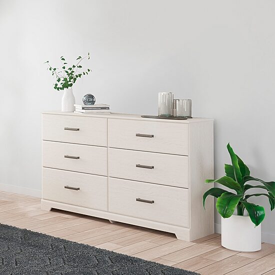 Signature Design by Ashley® Stelsie Dresser