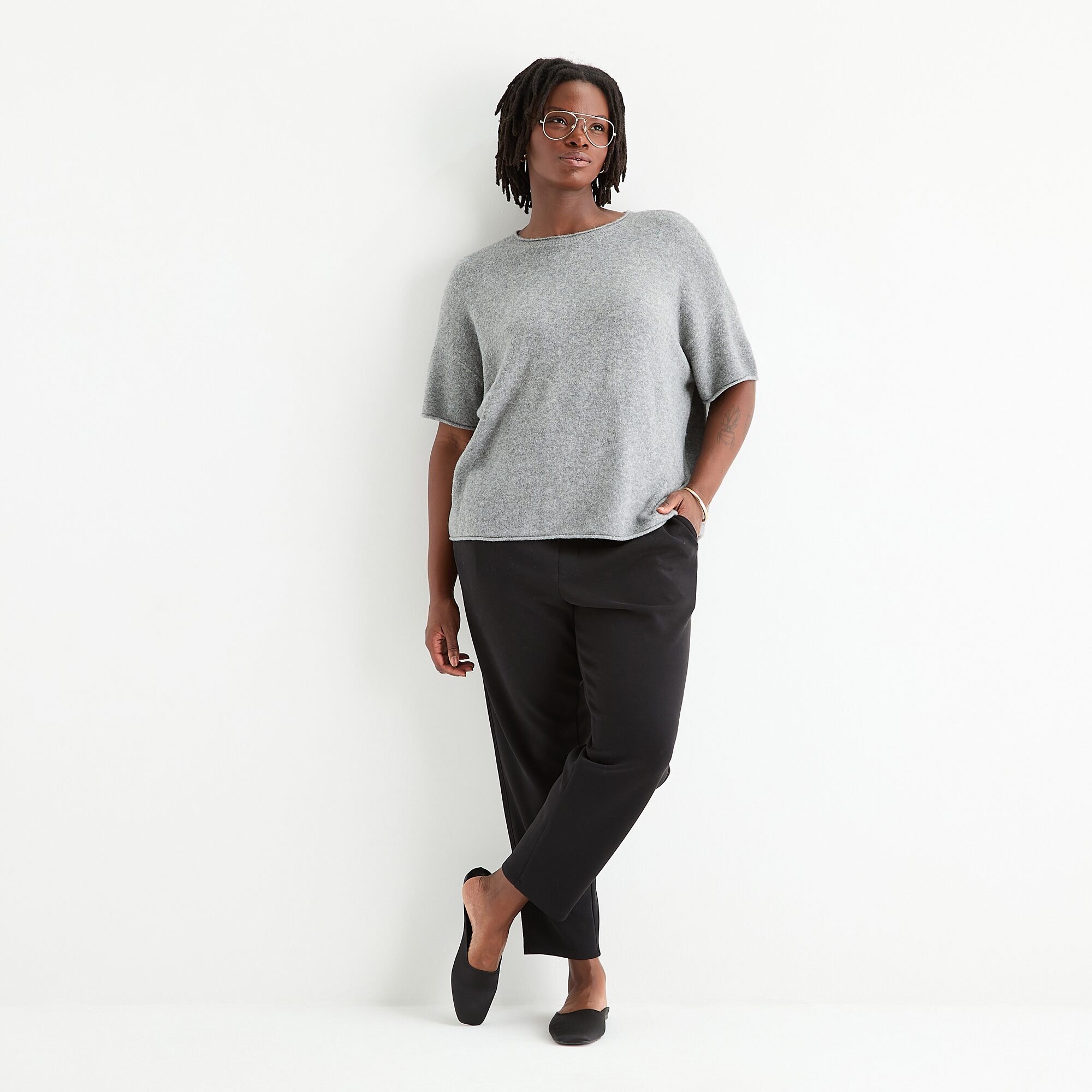 Stylus Plus Womens Crew Neck Short Sleeve Pullover Sweater