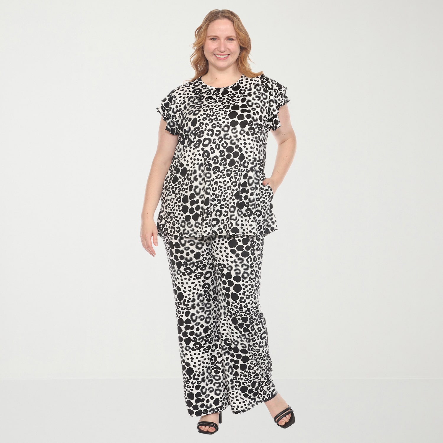 White Mark 2-pc. Leopard Pant Set-Plus