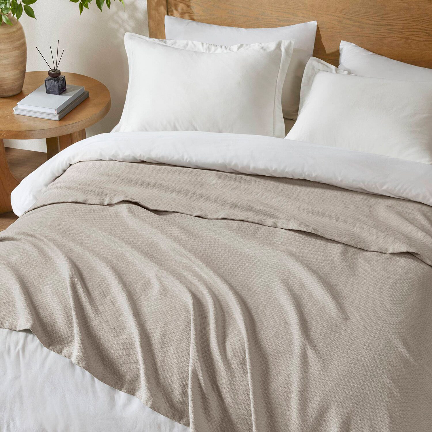 Madison Park Liquid Cotton Blanket