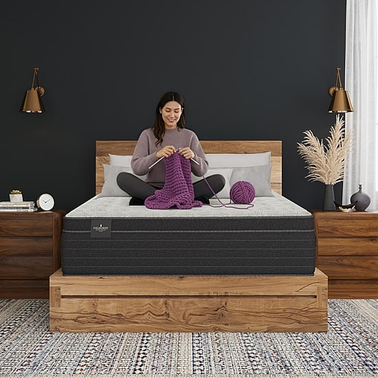 Fieldcrest Legacy Elite 13.5" Hybrid Plush Euro Top - Mattress + Box Spring