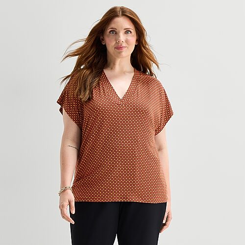 Liz Claiborne Womens Plus V Neck Short Sleeve T-shirt In Brown