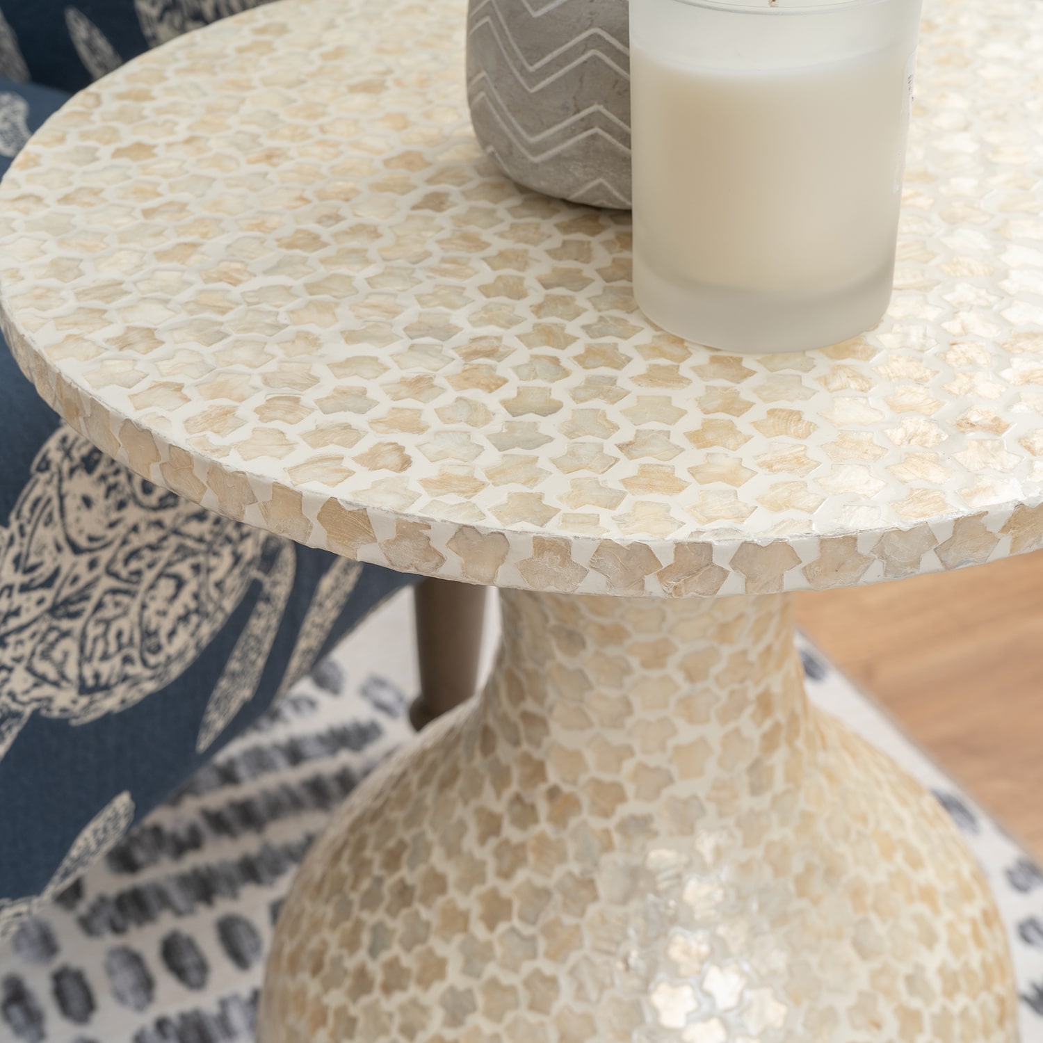 Linon Peary Cream Capiz Hourglass Side Table