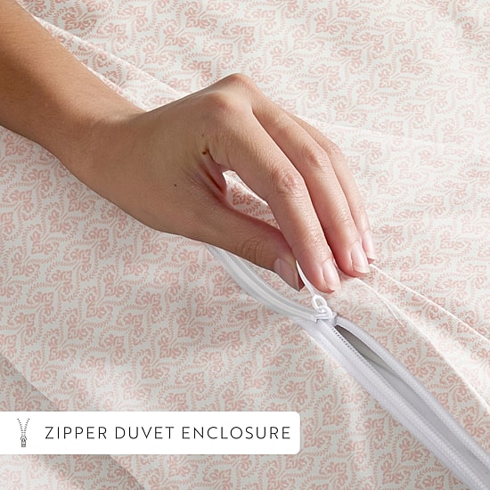 Casual Comfort Premium Ultra Soft Classic Pink Pattern Duvet Cover Set