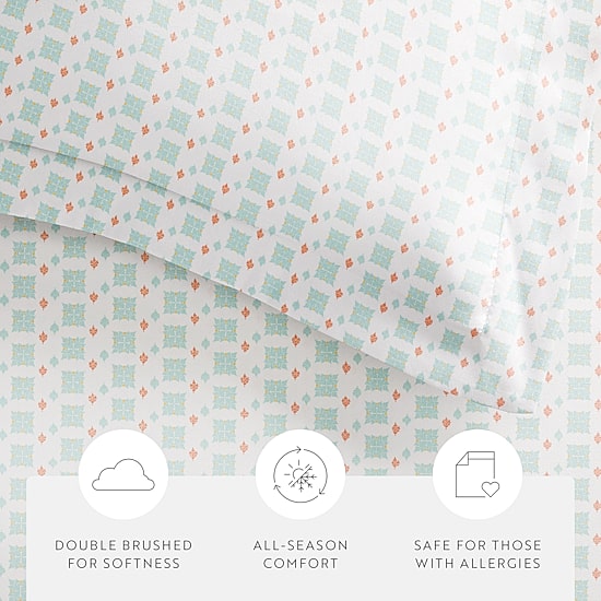 Casual Comfort Premium Ultra Soft Lights Duvet Cover Set