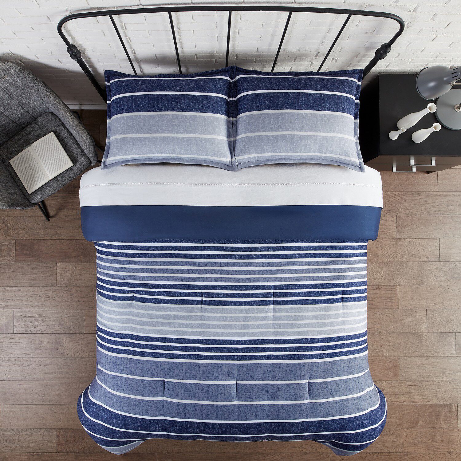 Serta® Billy Midweight Comforter Set