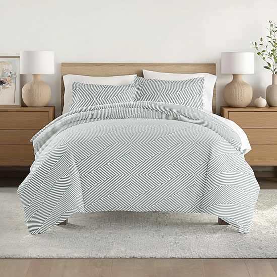 Casual Comfort Modern Diagonal Patterned Duvet Cover Set