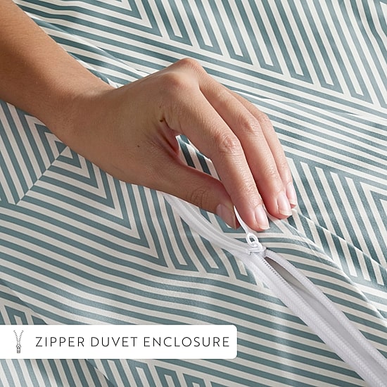 Casual Comfort Modern Diagonal Patterned Duvet Cover Set