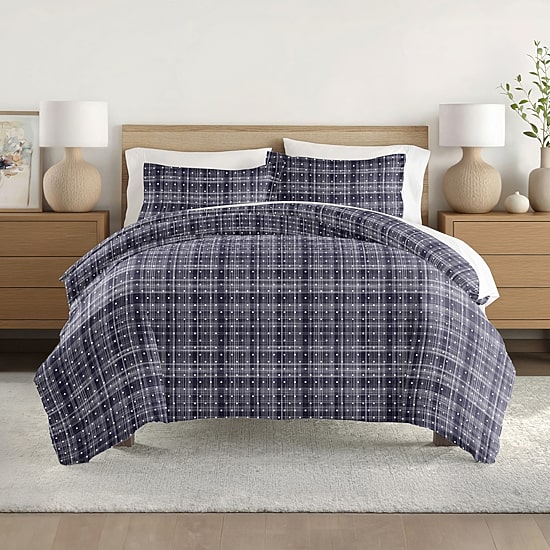 Casual Comfort Premium Ultra Soft Polka Dot Pattern Duvet Cover Set
