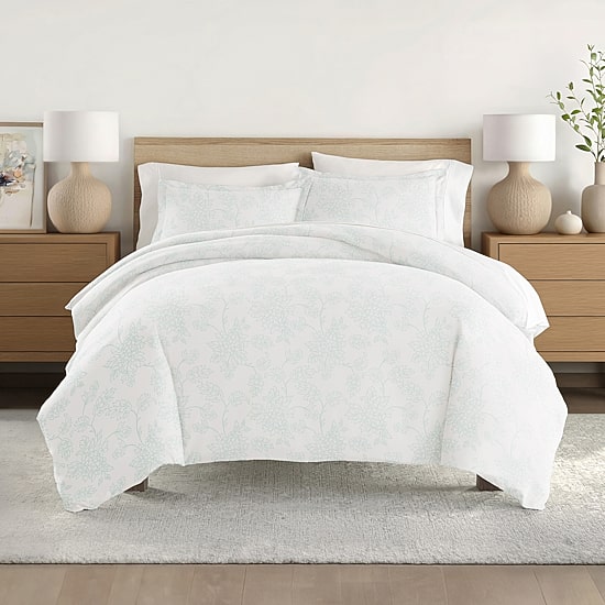 Casual Comfort™ Premium Ultra Soft Vine Pattern Duvet Cover Set