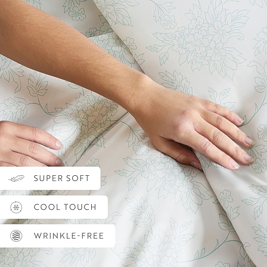 Casual Comfort™ Premium Ultra Soft Vine Pattern Duvet Cover Set