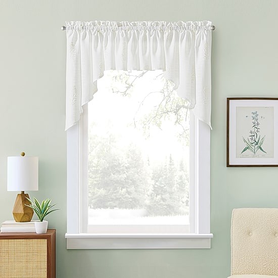 CURTIANWORKS Grace Floral Rod Pocket Valance