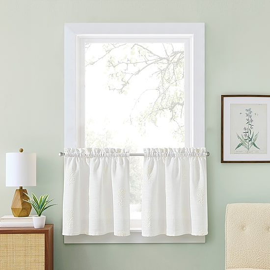CURTIANWORKS Grace Floral 2-pc. Rod Pocket Window Tier