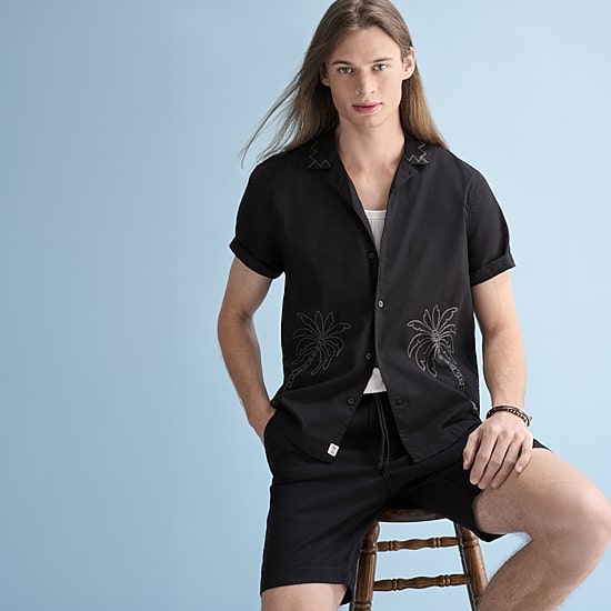 mutual weave Mens Short Sleeve Camp Shirt