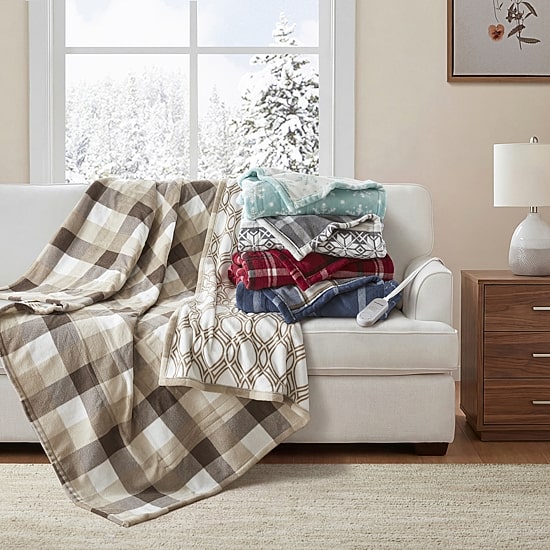 Beautyrest Ultrasoft Plush Heated Reversible 50x60 Electric Heavyweight Throw
