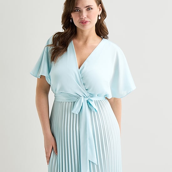Sandra Darren Womens Plus V Neck Short Sleeve Flutter Maxi Dress