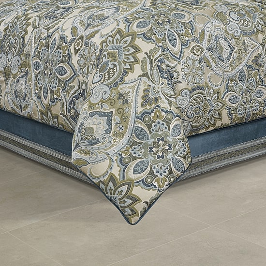 Queen Street Anzalone 4-pc. Midweight Comforter Set