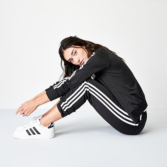 adidas Womens Tapered Mid Rise Classic Fit Sweatpant