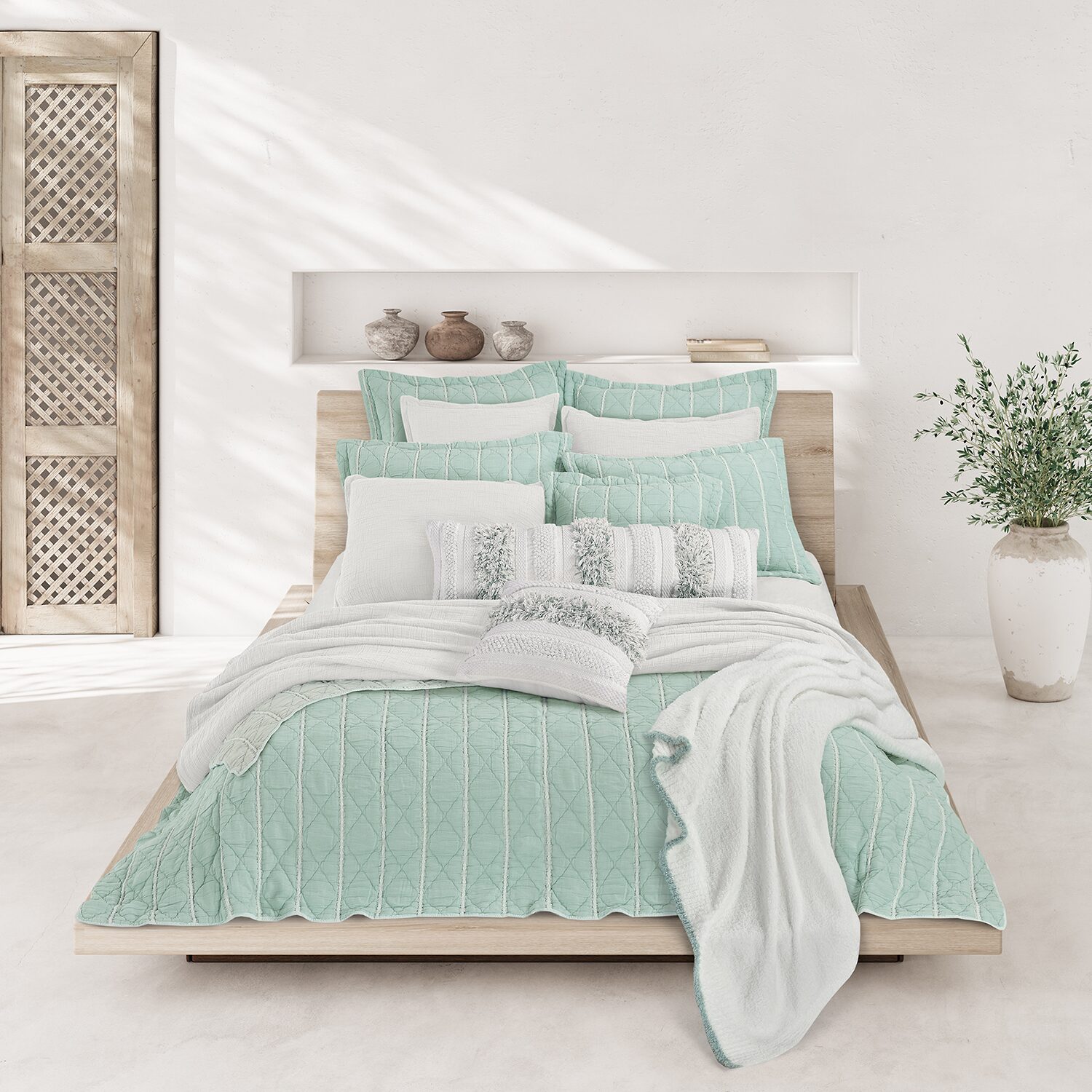 Queen Street Sand & Stone REVERSIBLE Lightweight Throw