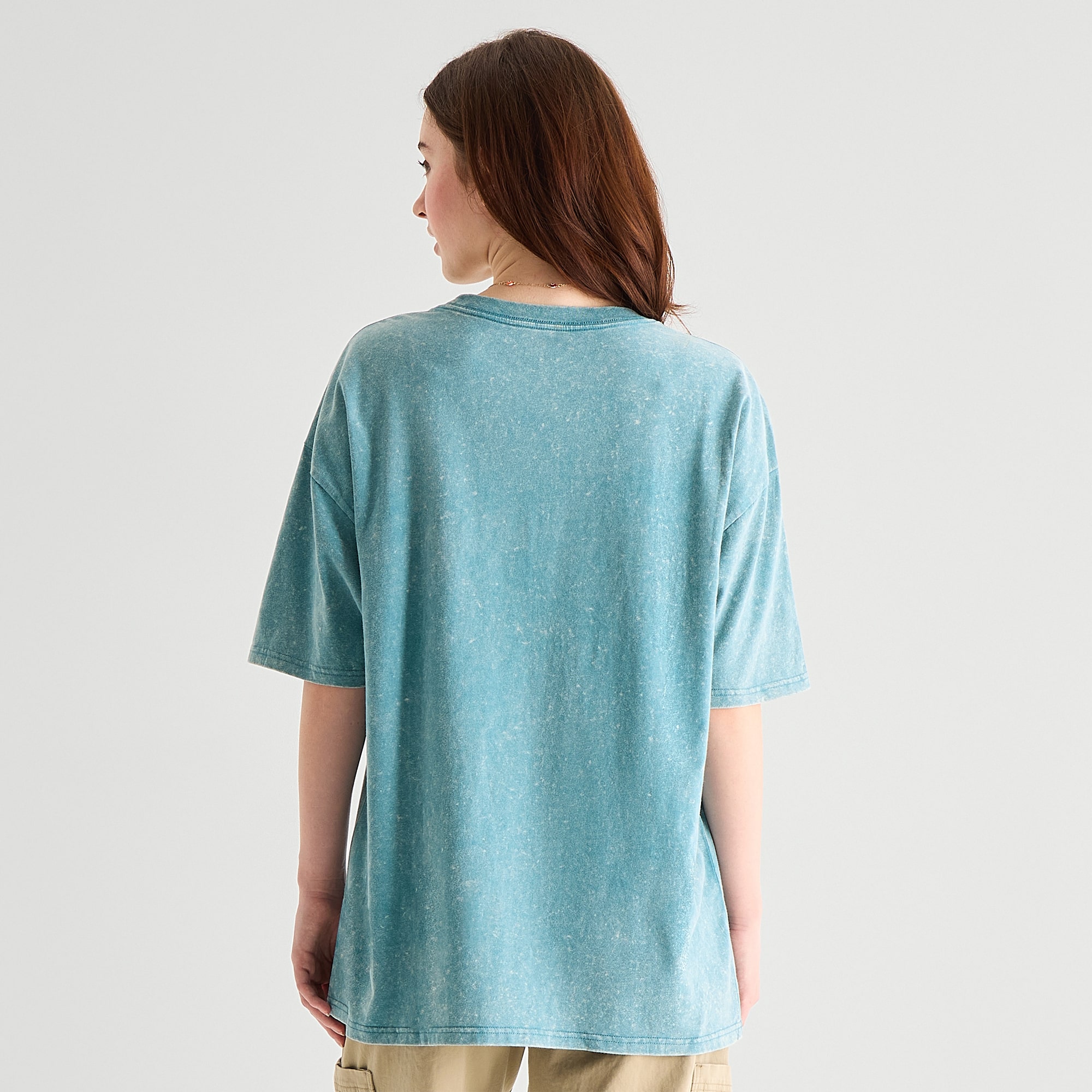 New World Celestial Womens Juniors Crew Neck Short Sleeve Oversized Graphic T-Shirt